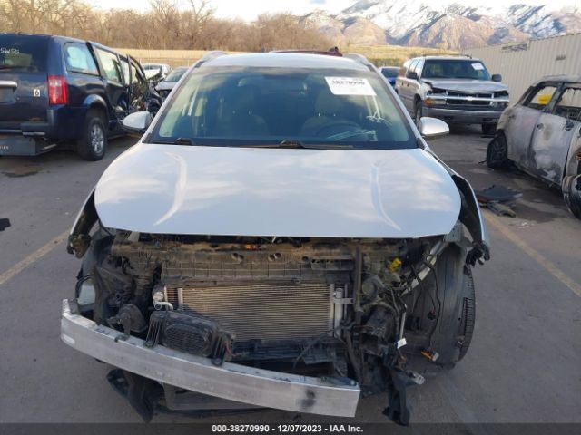 KNDCB3LC6K5258690 KIA NIRO LX