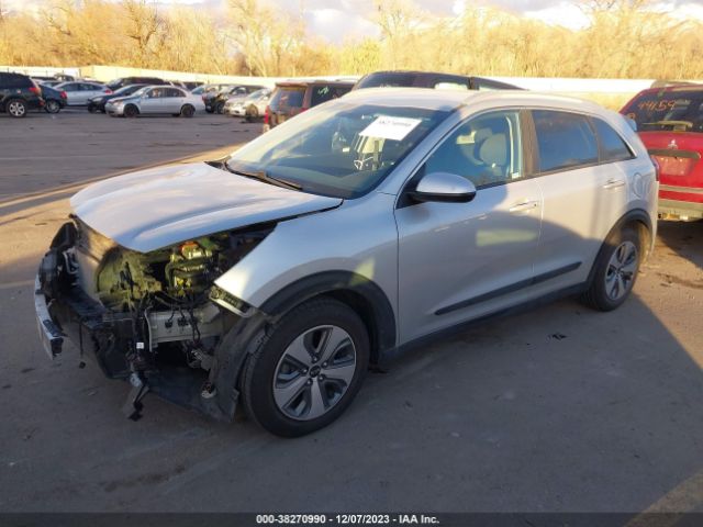 KNDCB3LC6K5258690 KIA NIRO LX