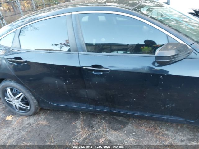 2HGFC2F62KH529507 Honda Civic Lx