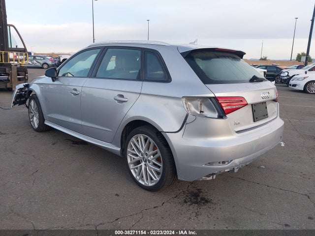 WAUUPBFF3JA058178 Audi A3 E-tron 1.4t Premium/1.4t Tech Premium