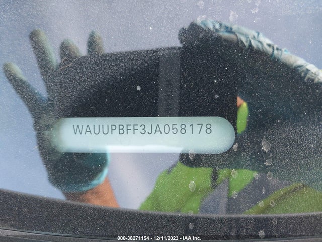 WAUUPBFF3JA058178 Audi A3 E-tron 1.4t Premium/1.4t Tech Premium