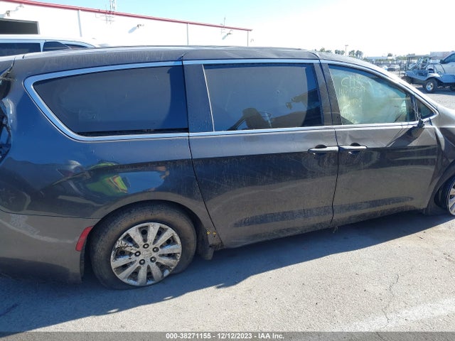 Chrysler PACIFICA L 2018 2C4RC1AGXJR121402 Image 12
