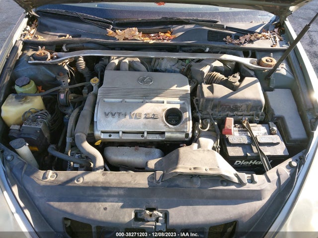 2005 LEXUS ES 330 VIN: JTHBA30G455114676