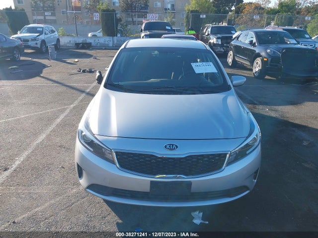 KIA FORTE LX 2018 3KPFK4A78JE255608 Image 12