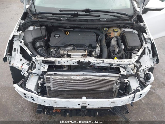 Chevrolet Cruze Lt Auto 2018 3G1BE6SM1JS625779 Image 10