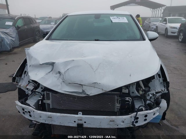 Chevrolet Cruze Lt Auto 2018 3G1BE6SM1JS625779 Image 12
