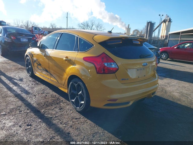 2013 FORD FOCUS ST VIN: 1FADP3L99DL126473