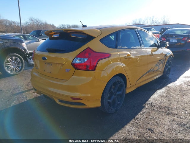 2013 FORD FOCUS ST VIN: 1FADP3L99DL126473