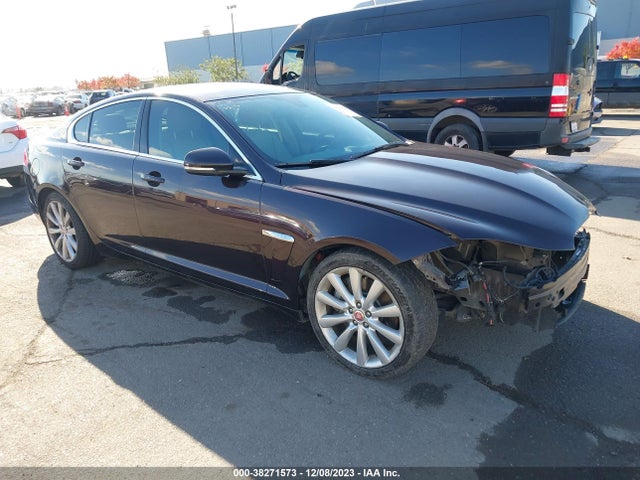 2015 JAGUAR XF SAJWA0F7XF8U82659 Photo 0