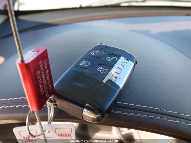 2015 JAGUAR XF SAJWA0F7XF8U82659 Photo 10