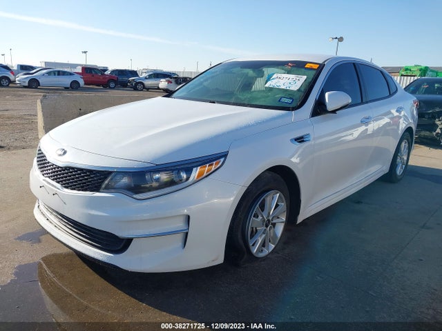 KIA Optima Lx 2018 5XXGT4L30JG203831 Image 2