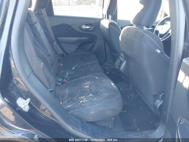 Jeep Cherokee Latitude 2016 1C4PJMCS2GW193792 Image 8