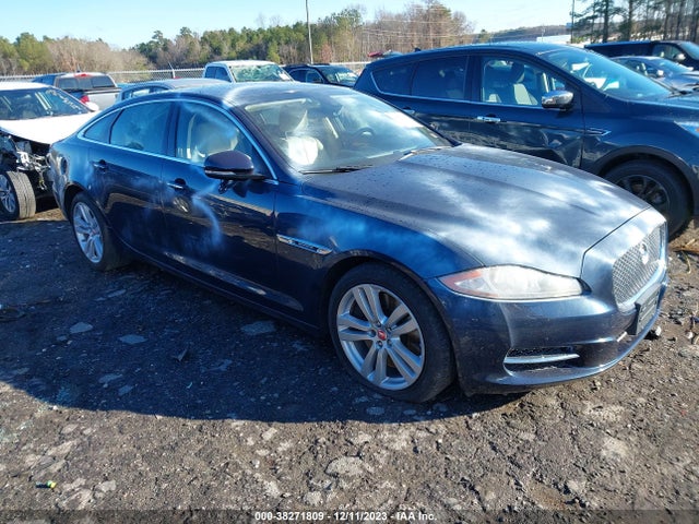 2011 JAGUAR XJ SAJWA2GE3BMV02924 Photo 0