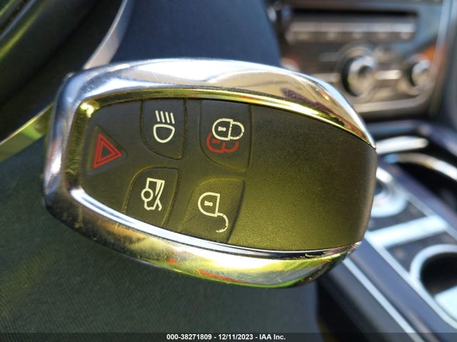 2011 JAGUAR XJ SAJWA2GE3BMV02924 Photo 10