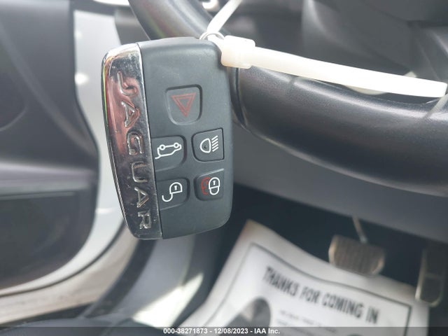 2019 JAGUAR F-PACE SADCS2FX9KA602260 Photo 10