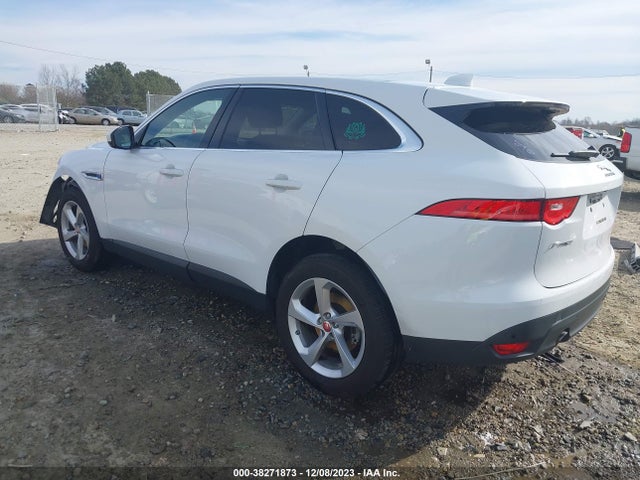 2019 JAGUAR F-PACE SADCS2FX9KA602260 Photo 2