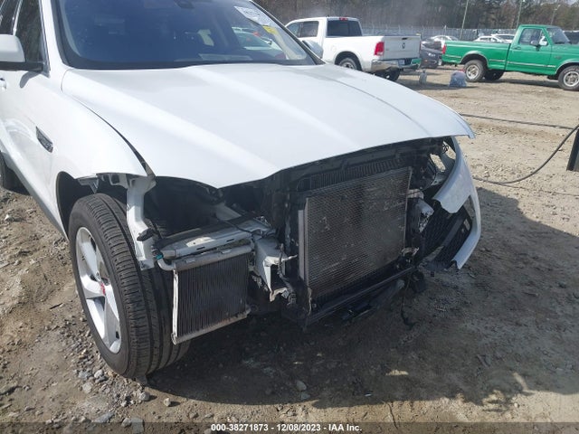 2019 JAGUAR F-PACE SADCS2FX9KA602260 Photo 5