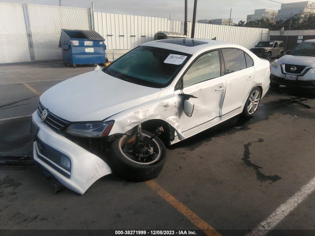 3VWL17AJ8HM406432 Volkswagen JETTA