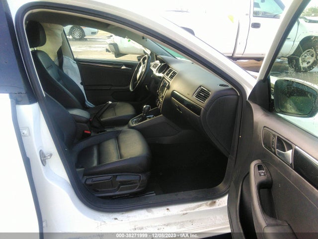 3VWL17AJ8HM406432 Volkswagen JETTA