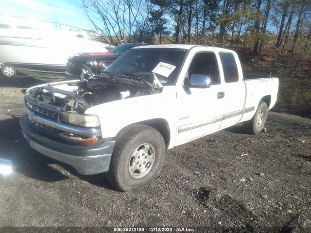 2002 CHEVROLET SILVERADO 1500 LS VIN: 2GCEC19TX21117513