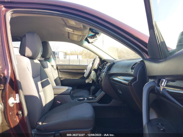2012 KIA SORENTO LX V6 VIN: 5XYKTDA27CG264581