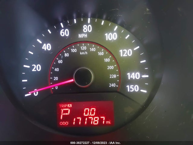 2012 KIA SORENTO LX V6 VIN: 5XYKTDA27CG264581