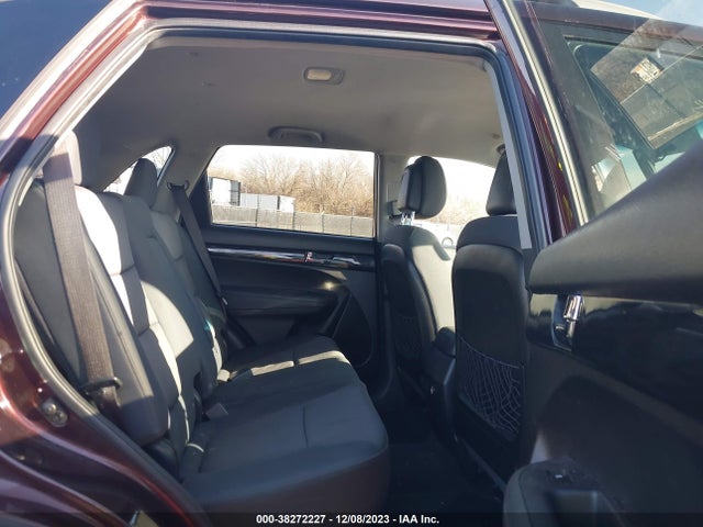2012 KIA SORENTO LX V6 VIN: 5XYKTDA27CG264581