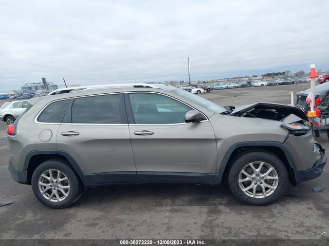 2017 JEEP CHEROKEE LATITUDE VIN: 1C4PJMCS3HW635173