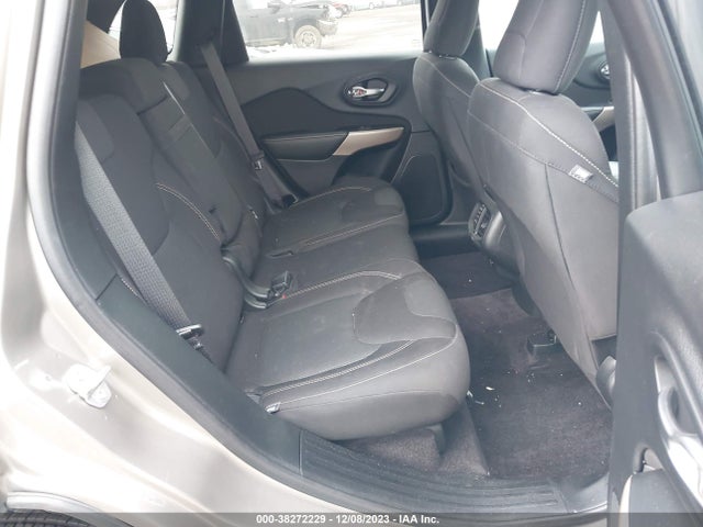 2017 JEEP CHEROKEE LATITUDE VIN: 1C4PJMCS3HW635173