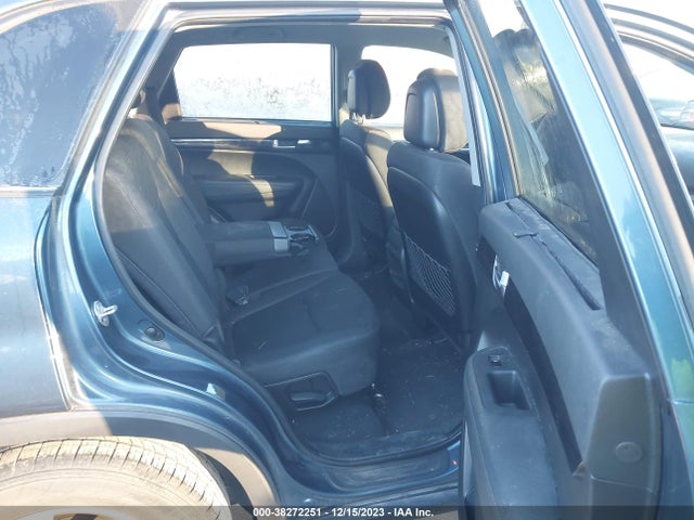 2014 KIA SORENTO LX VIN: 5XYKTCA6XEG441382