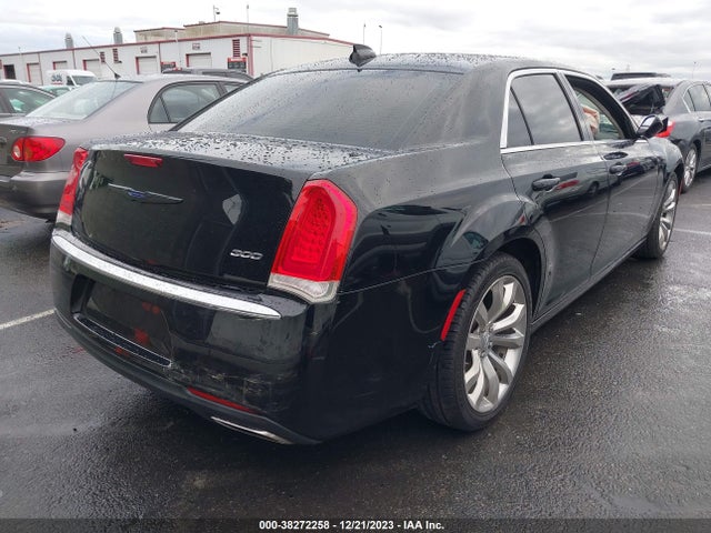 2C3CCAAG9KH755558 Chrysler 300 Touring