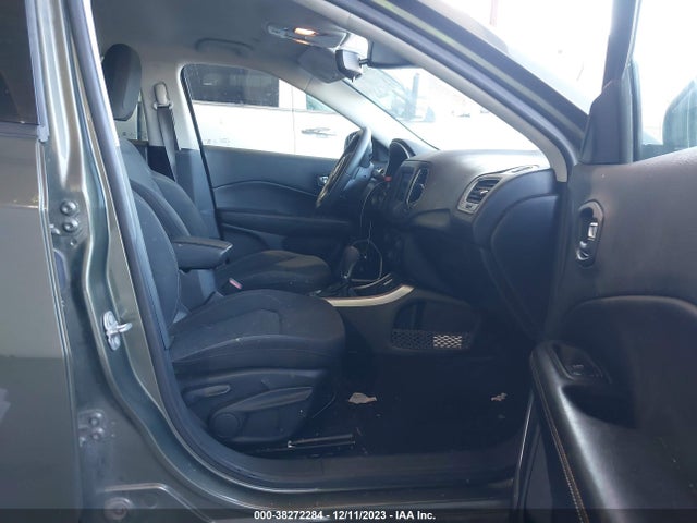 2018 JEEP COMPASS SPORT FWD VIN: 3C4NJCAB0JT488276