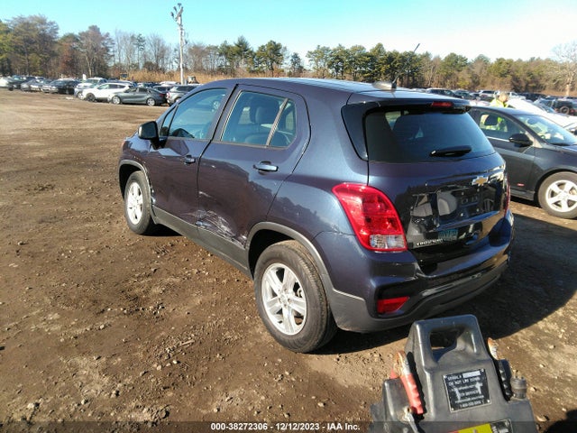 Chevrolet TRAX LS 2018 3GNCJNSBXJL411472 Image 3