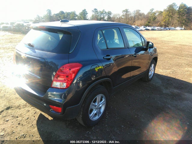Chevrolet TRAX LS 2018 3GNCJNSBXJL411472 Image 4