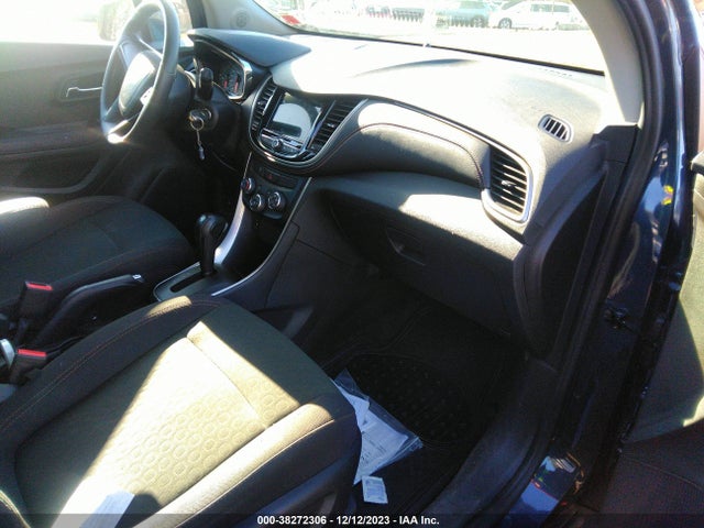 Chevrolet TRAX LS 2018 3GNCJNSBXJL411472 Image 5