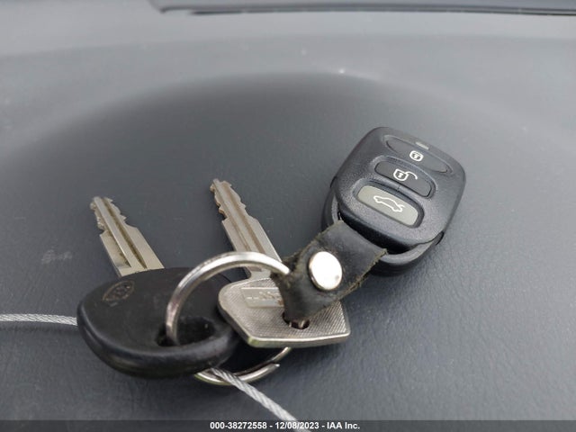 2007 KIA SPECTRA EX VIN: KNAFE121775437463