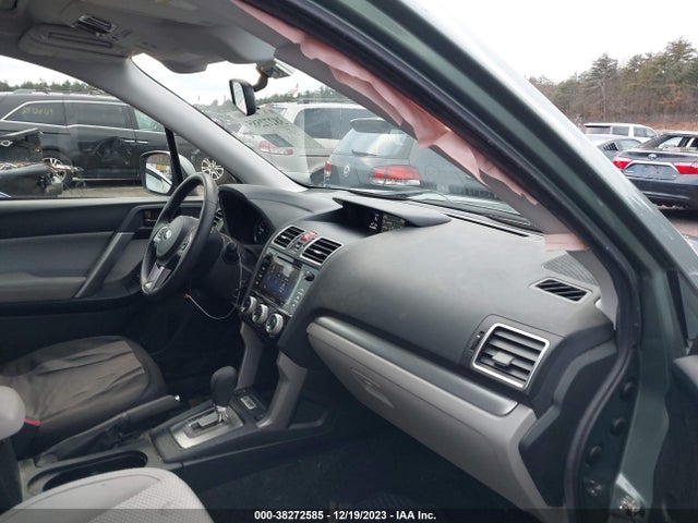 JF2SJAGC5JH508657 Subaru Forester 2.5i Premium