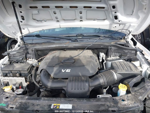 Jeep Grand Cherokee Laredo 2015 1C4RJFAGXFC130801 Image 10
