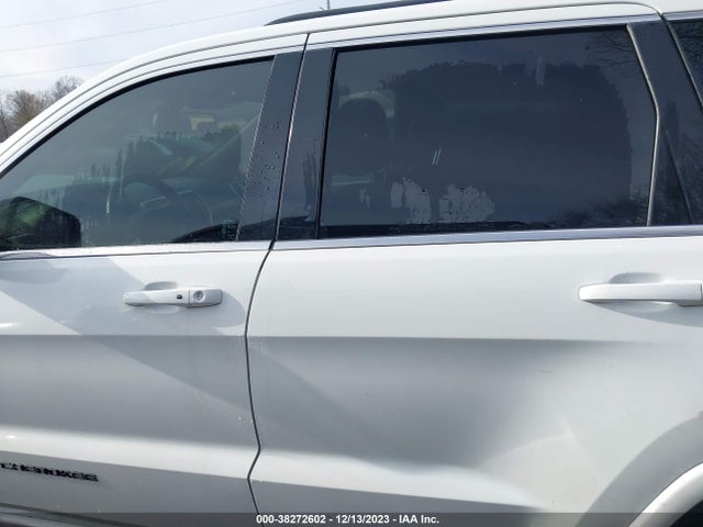 Jeep Grand Cherokee Laredo 2015 1C4RJFAGXFC130801 Image 15