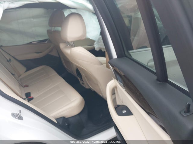 WBX47DP09NN135906 BMW X3 Sdrive30i