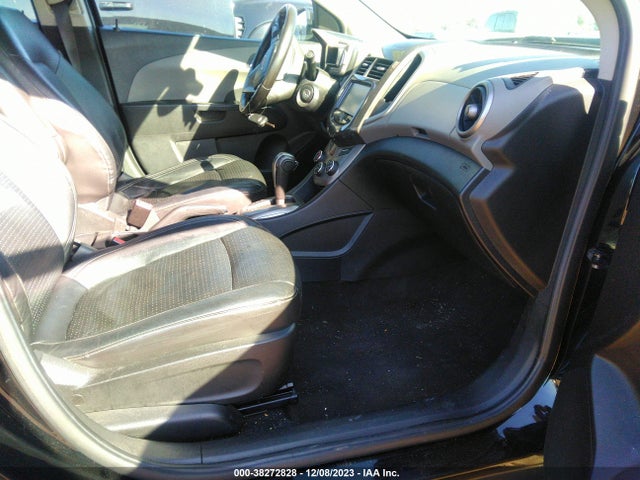Chevrolet SONIC LTZ 2016 1G1JE5SB1G4156447 Image 5