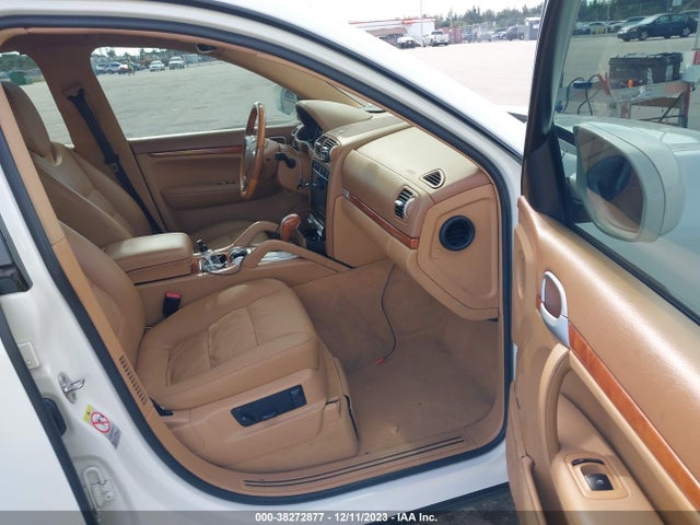 2009 PORSCHE CAYENNE WP1AA29P29LA04641 Photo 4