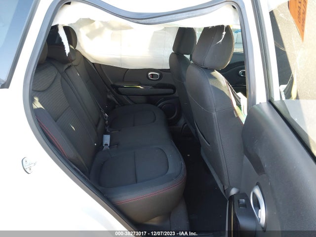 KIA SOUL + 2016 KNDJP3A58G7409862 Image 8