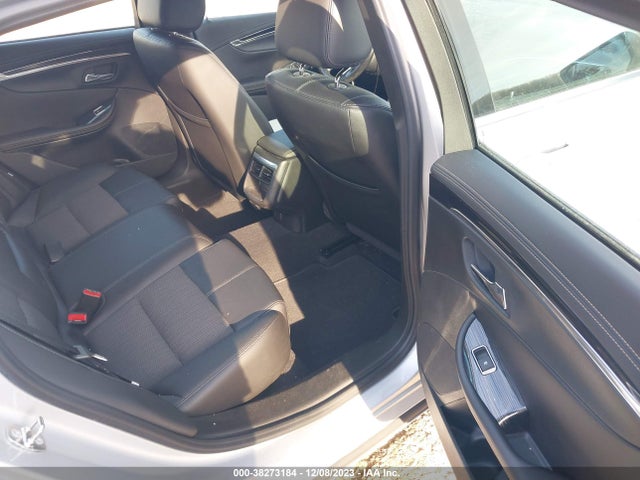 Chevrolet IMPALA LT 2018 1G1105SA0JU103204 Image 8