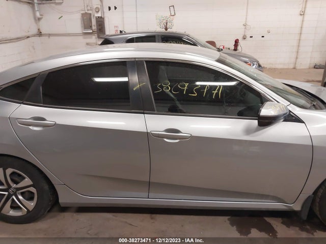 Honda Civic Lx 2018 19XFC2F58JE010638 Image 13