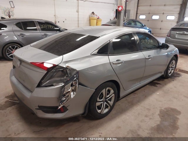 Honda Civic Lx 2018 19XFC2F58JE010638 Image 4