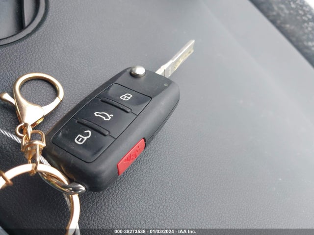 2013 VOLKSWAGEN BEETLE COUPE 3VWJL7AT0DM662528 Photo 10