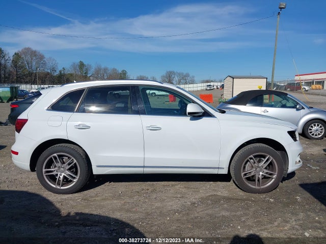 Audi Q5 2.0t Premium 2016 WA1L2AFP4GA118181 Image 14