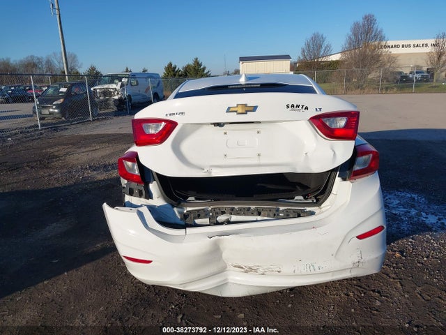 Chevrolet Cruze Lt Auto 2018 1G1BE5SM5J7101639 Image 16