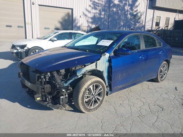 KIA Forte Lxs 2023 3KPF24AD8PE530389 Image 2